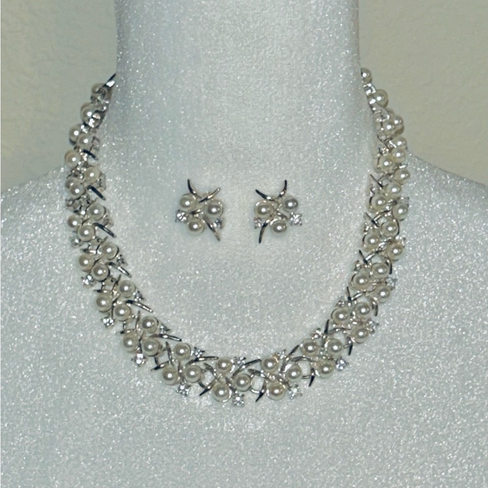 Pearl and Crystal Necklace | Bridal | Wedding | Choker